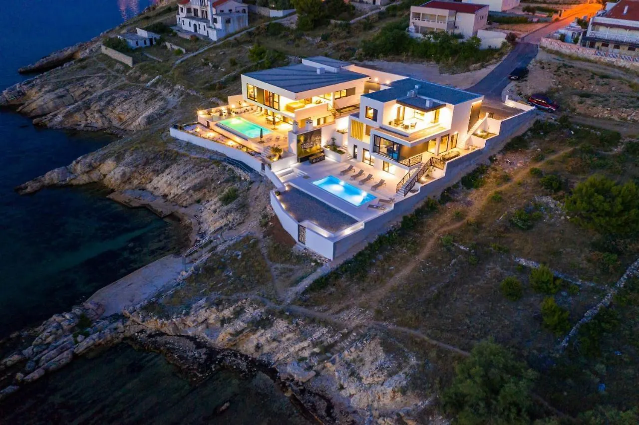 Beautiful Villa Bonella Novigrad  Croatia